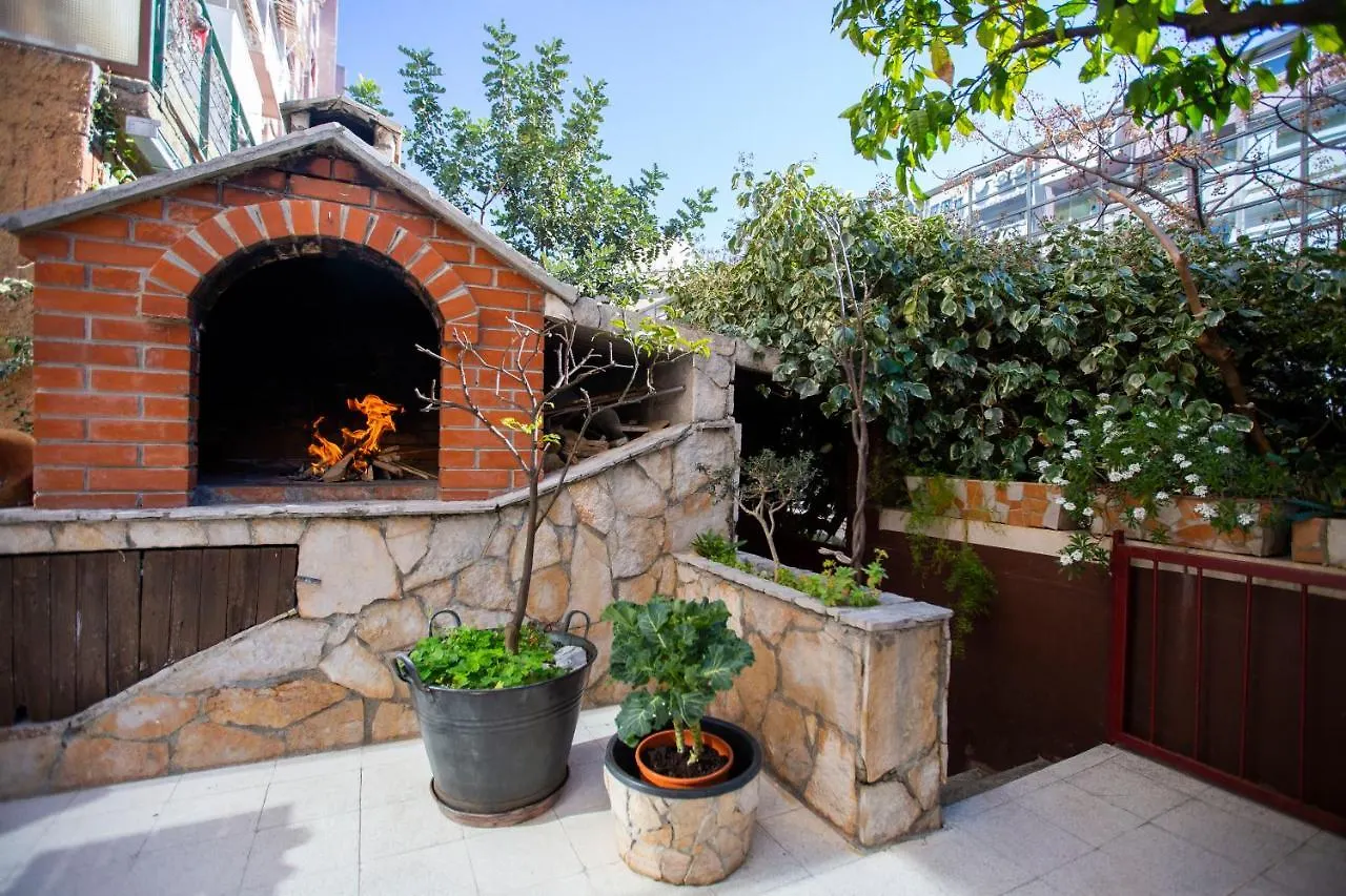 Beautiful Appartment With Garden And Terrace Σπλιτ Διαμέρισμα